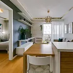 Апартаменти Lux 1- With Garage And Balcony *