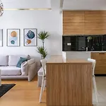 Lux 1- With Garage And Balcony Апартаменти