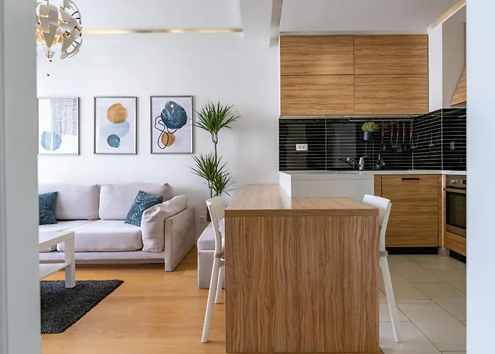 Lux 1- With Garage And Balcony 아파트