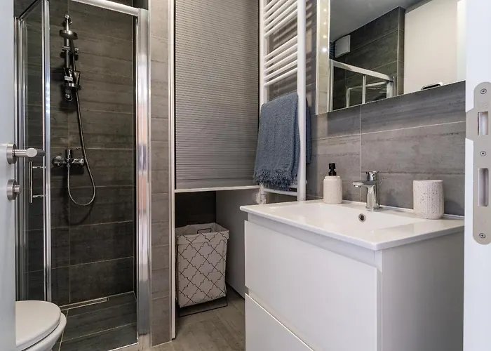 아파트 Lux 1- With Garage And Balcony 자다르