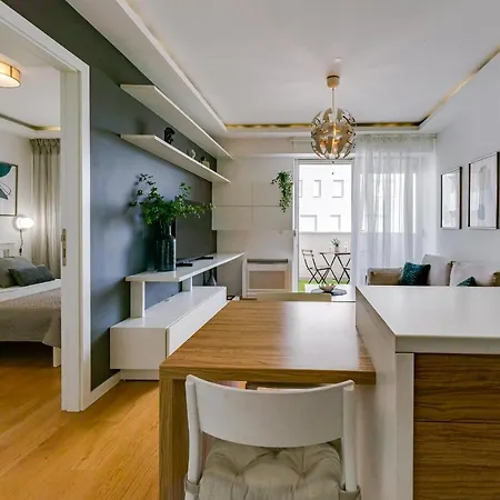 شقة Lux 1- With Garage And Balcony *