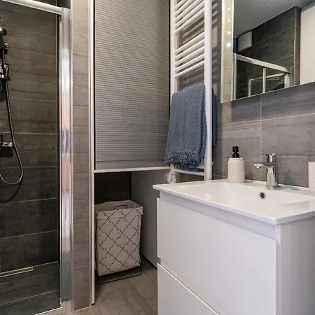 Appartamento Lux 1- With Garage And Balcony Zara