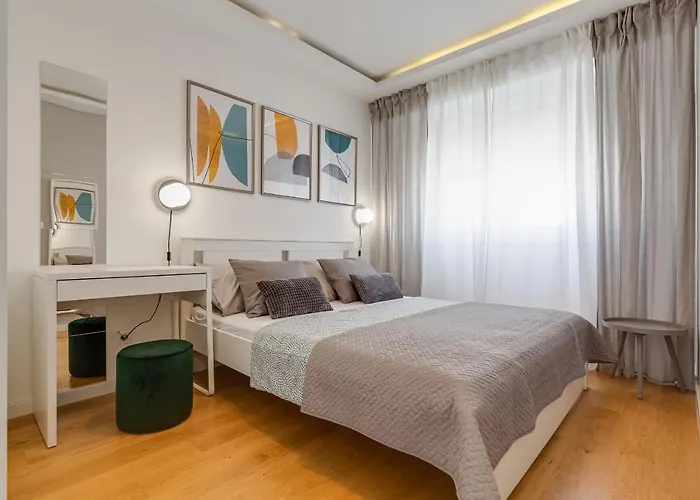 Lux 1- With Garage And Balcony Zadar